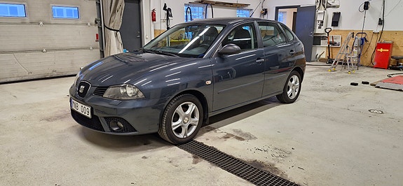 Seat Ibiza 3 of 9