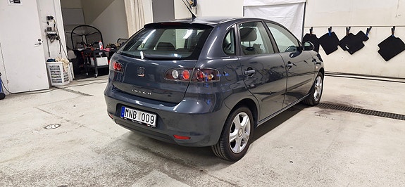 Seat Ibiza 5 of 9