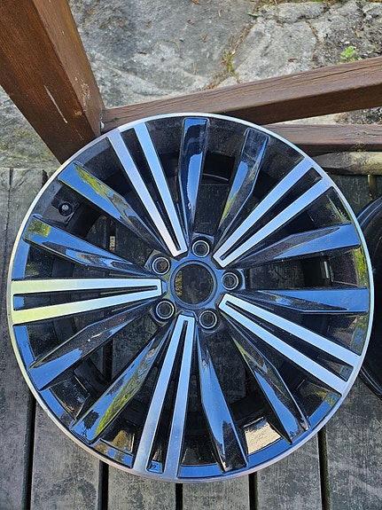 Product image 2 of 9