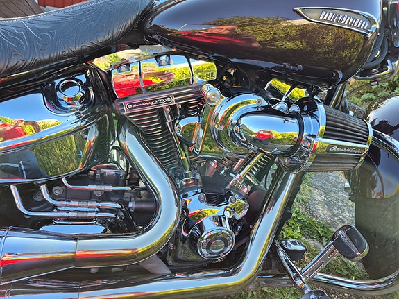 Harley-Davidson Breakout FXSBSE CVO 5 of 9