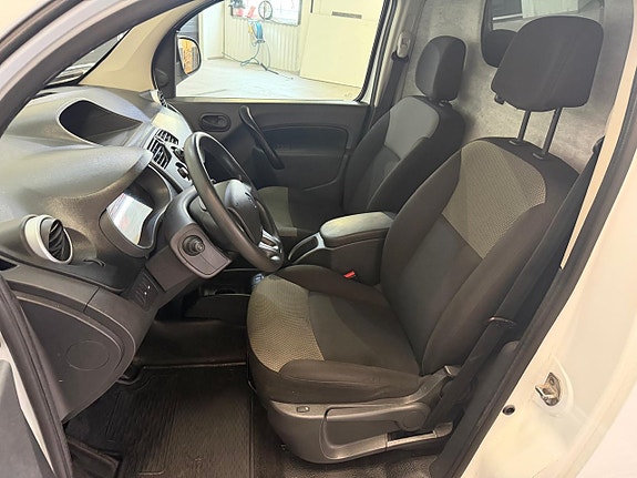 Renault Kangoo Express 11 of 12
