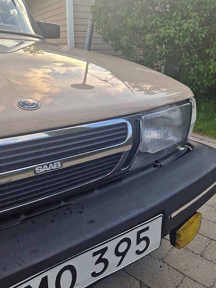 Saab 900 9 of 16