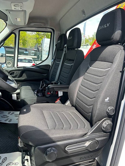 Iveco Daily 72C18 A8 Kranbil Palfinger Kran Fullutrustad 11 of 12