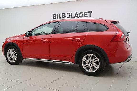 Volvo V60 Cross Country 3 of 5