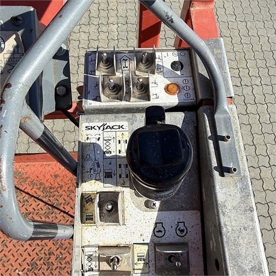 Skyjack SJ6832 RT - 12 m 20 of 30