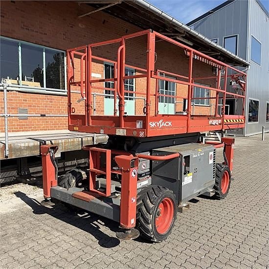 Skyjack SJ6832 RT - 12 m 10 of 30