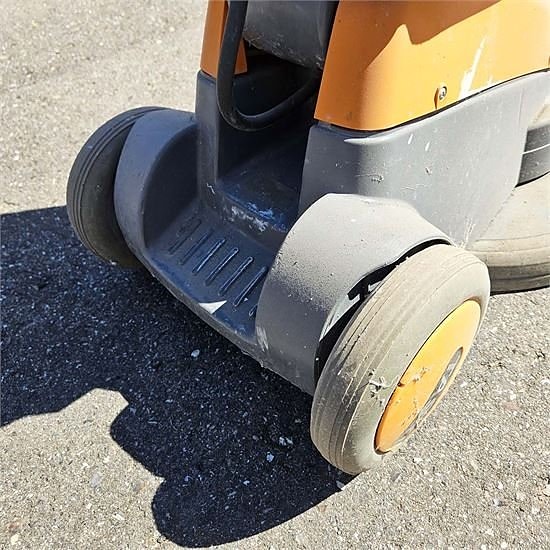 ABC 43 DLS - Taski Ergodisc 165 gulvskuremaskine / floor scr 14 of 19