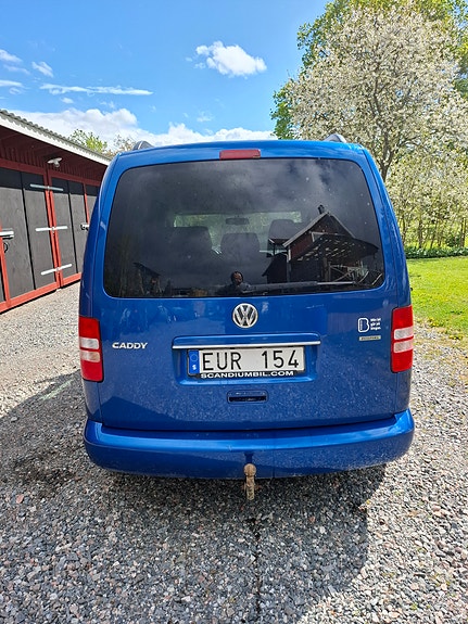 Volkswagen Caddy 2 of 5
