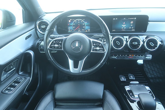 Mercedes-Benz A180 d 9 of 27