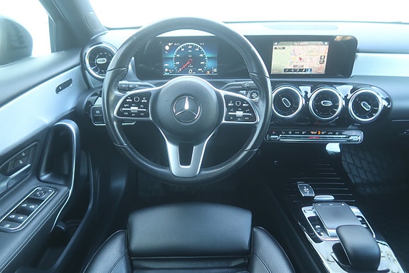 Mercedes-Benz A180 d 8 of 27