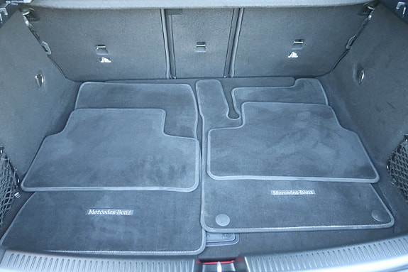 Mercedes-Benz A180 d 24 of 27
