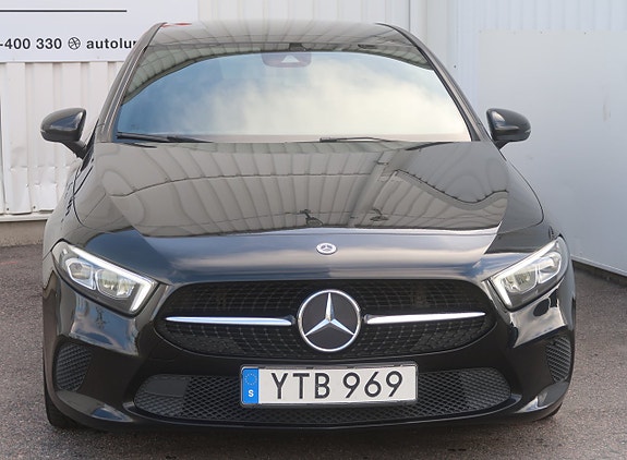 Mercedes-Benz A180 d 3 of 27