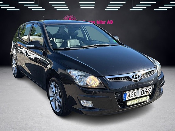 Hyundai i30 4 of 5