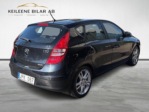 Hyundai i30 8 of 21