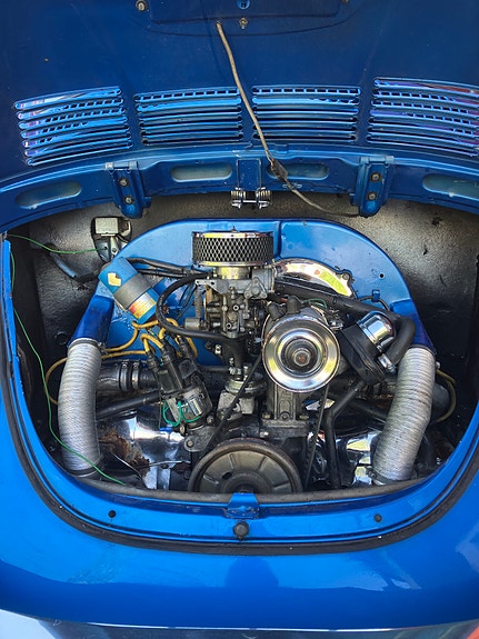 Volkswagen 1303 2 of 6