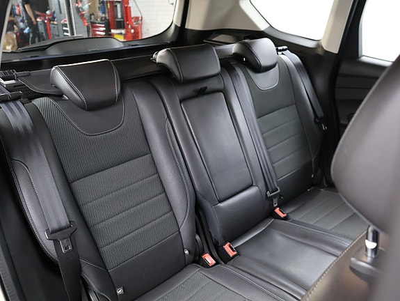 Ford Kuga 25 of 27