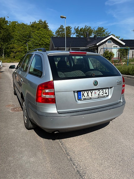 Skoda Octavia 3 of 5