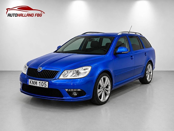 Skoda Octavia 2 of 5