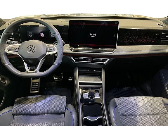 Volkswagen Tiguan 6 of 12