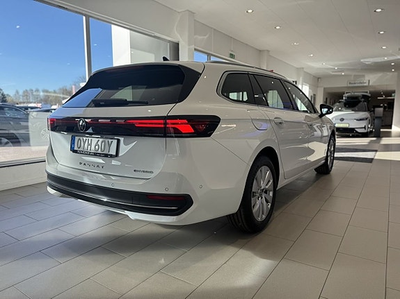 Volkswagen Passat 5 of 5