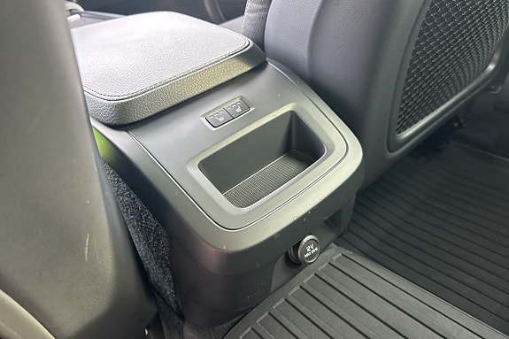 Volvo V90 Cross Country 14 of 24