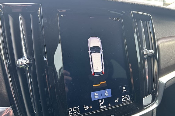 Volvo V90 Cross Country 19 of 24