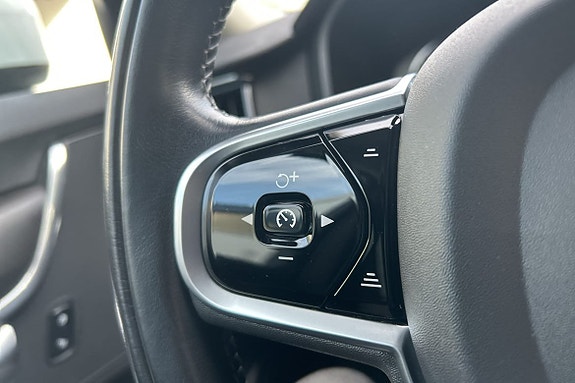 Volvo V90 Cross Country 22 of 24