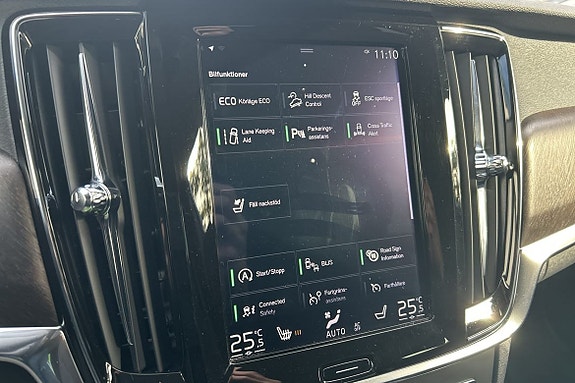Volvo V90 Cross Country 18 of 24