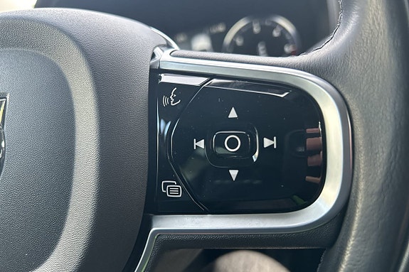 Volvo V90 Cross Country 21 of 24