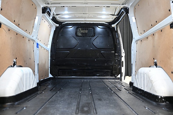 Ford Transit Custom 7 of 26