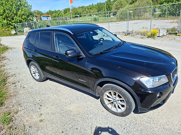 BMW X3 2 of 5