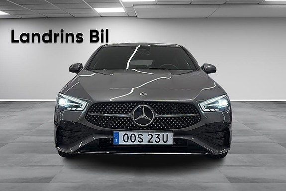 Mercedes-Benz CLA200 2 of 5