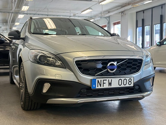 Volvo V40 Cross Country 4 of 5