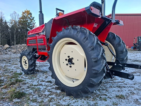 Kompakttraktor Yanmar F-18 4WD 5 of 12