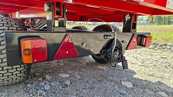 Tippkärra kompakttraktor minitraktor gårdstraktor 6 of 6