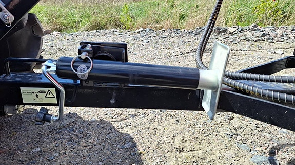 Tippkärra kompakttraktor minitraktor gårdstraktor 5 of 6