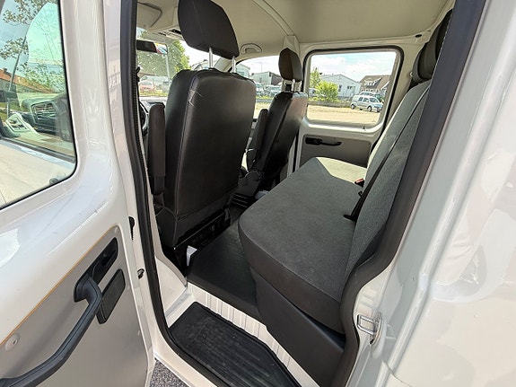 Volkswagen Transporter 8 of 9