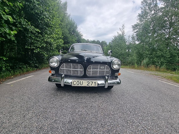 Volvo Amazon 3 of 5