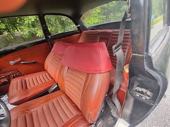Volvo Amazon 4 of 5