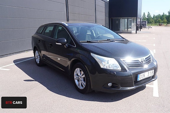 Toyota Avensis 3 of 5
