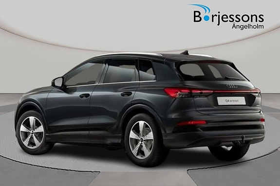 Audi Q4 e-tron 3 of 5