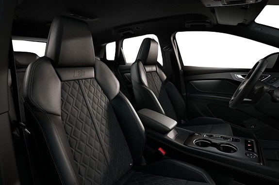 Audi Q4 e-tron 5 of 5