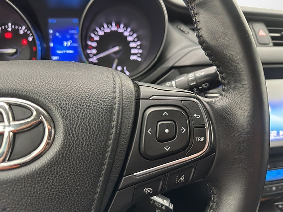 Toyota Avensis 22 of 30