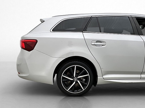 Toyota Avensis 29 of 30