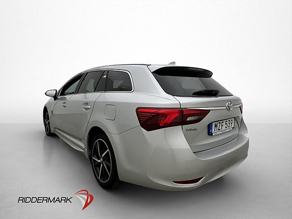 Toyota Avensis 5 of 5