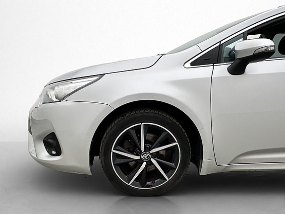 Toyota Avensis 27 of 30