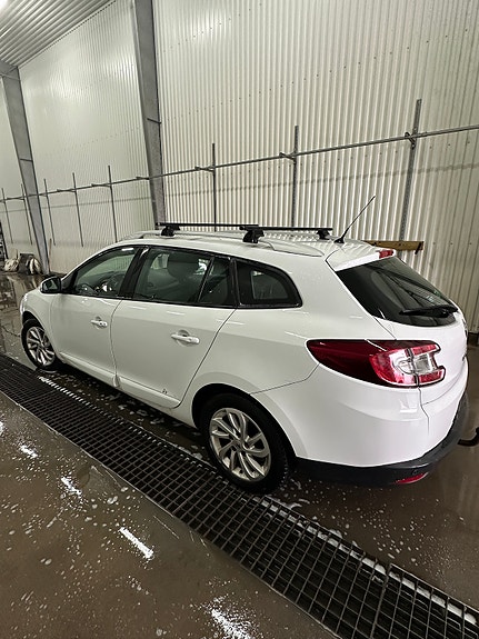 Renault Megane III 4 of 5