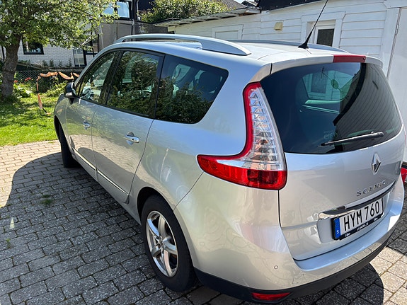 Renault Grand Scenic III 5 of 5