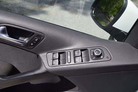 Volkswagen Tiguan 19 of 23