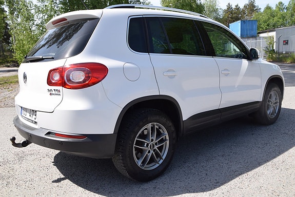 Volkswagen Tiguan 5 of 5